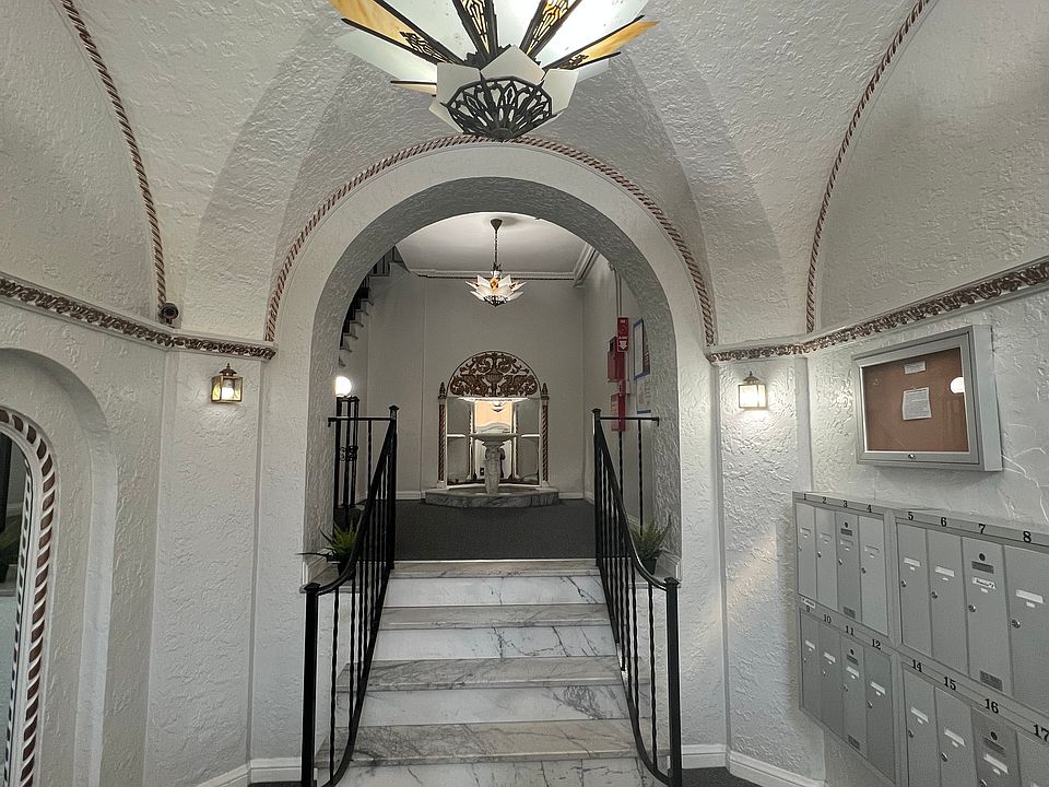 1st image of 428 E 19th St #9