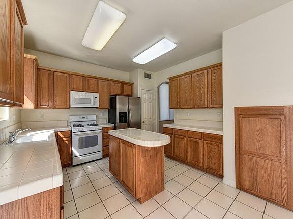 5th image of 2767 Screech Owl Way