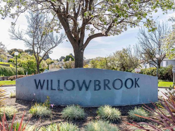 111 Dursey Dr, Pinole, CA 94564