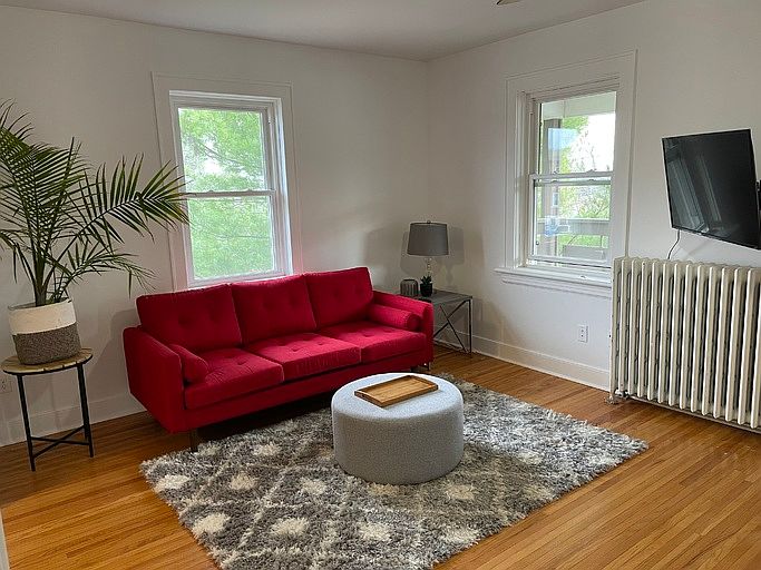 1st image of 310 John St #2