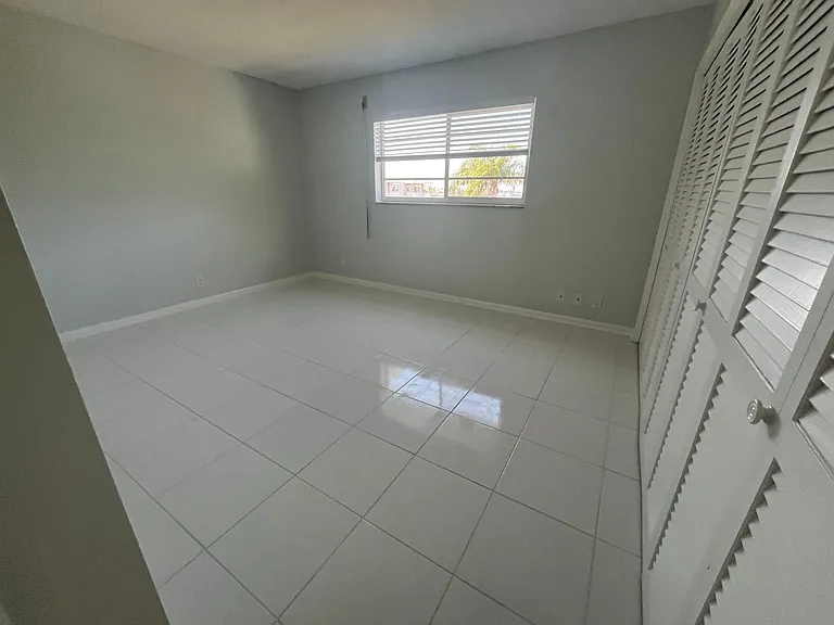 311 E Ocean Ave #301 — Photo 9