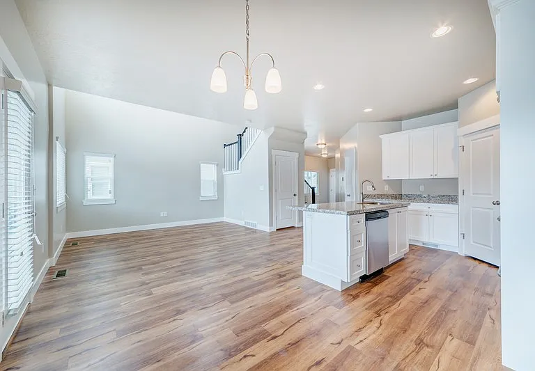 1159 S 225 E — Photo 8