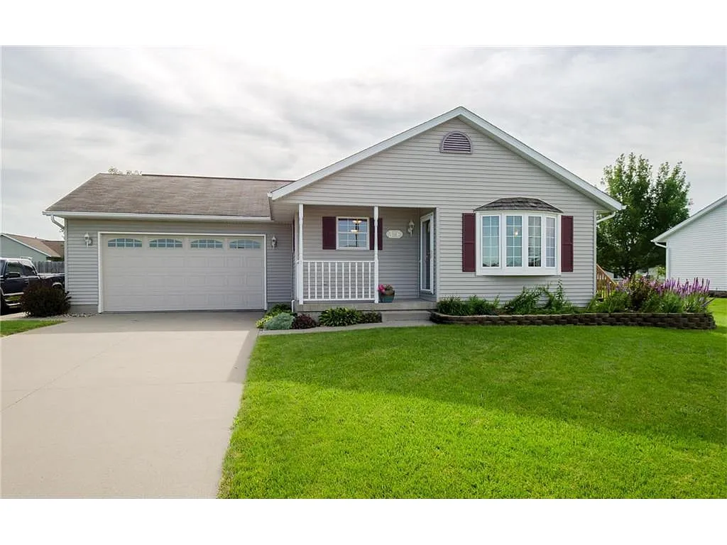 306 Hope Ave photo 1