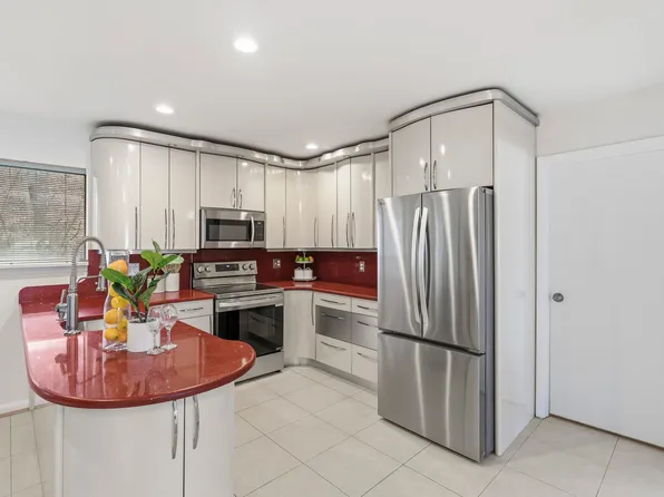 8011 Greenspring Way APT G, Owings Mills, MD 21117