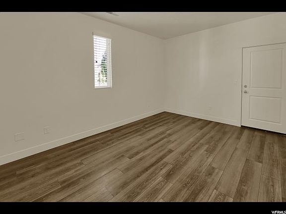 4th image of 4949 W Daybreak Pkwy