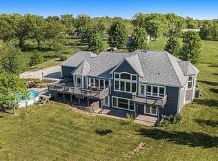 31516 W 217th St, Spring Hill, KS 66083