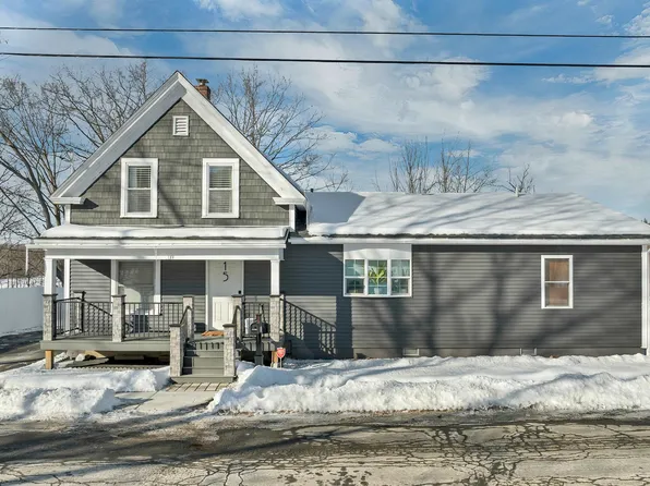 15 Edgewood Street, Claremont, NH 03743