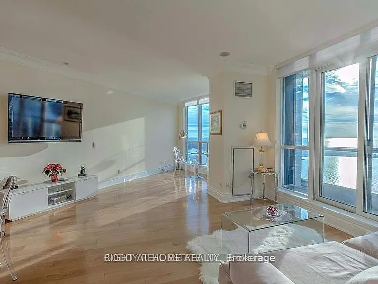 208 Queens Quay W #3511 — Photo 21