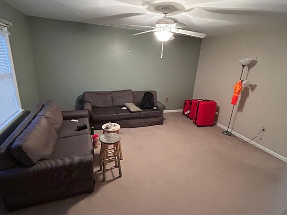 4th image of 203 Hopewell Dr