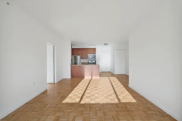 Rented by Greystar | media 7