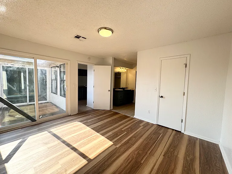 339 NW 119th St #339 — Photo 34