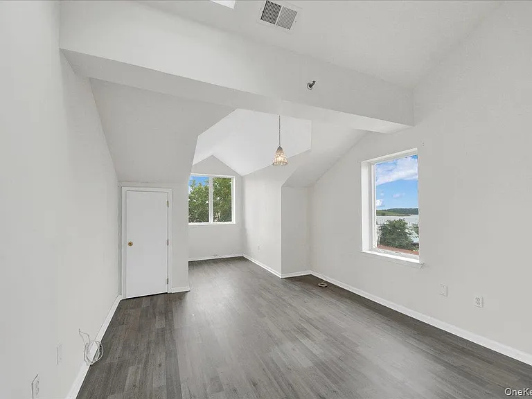 1424 Outlook Ave #3 — Photo 13