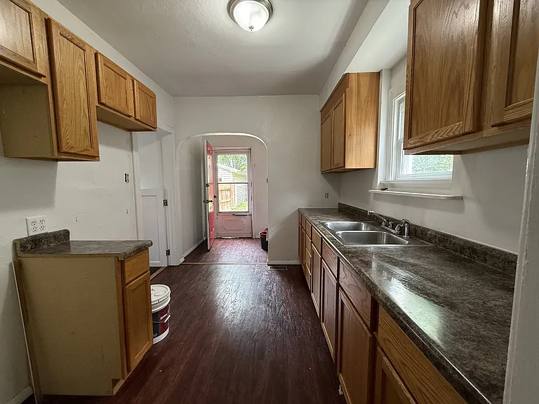 4112 Garden Park Dr — Photo 3