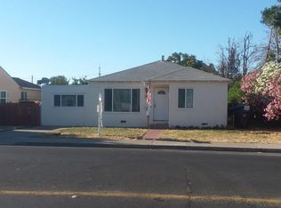 817 W Center St, Manteca, CA 95337