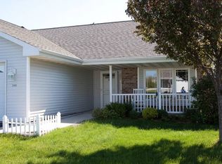 280 Wyldewood Dr, Oshkosh, WI 54904