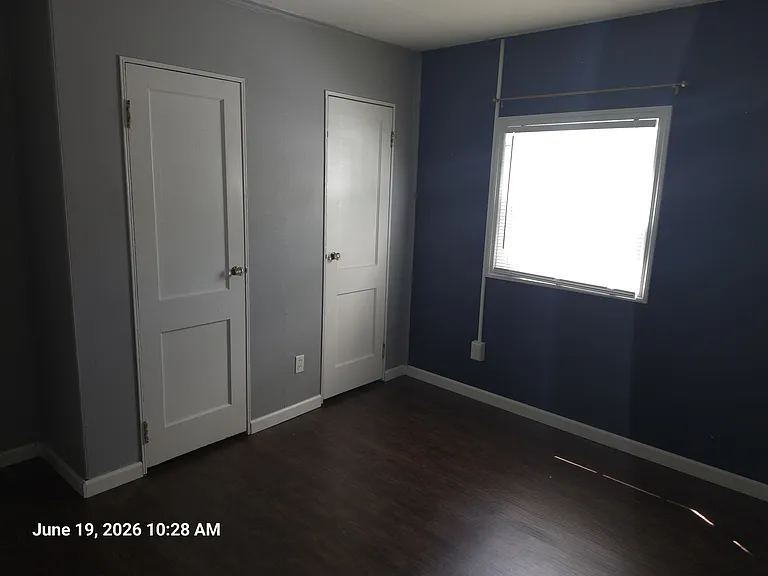 814 Josephine St — Photo 13