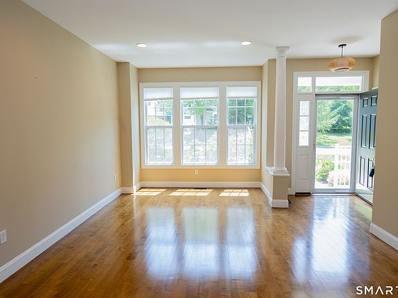 5th image of 19 Orwich Ct #19