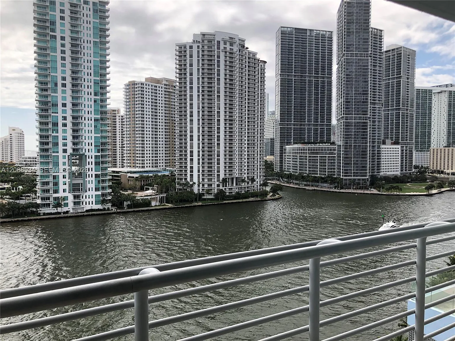 One Miami East Condo — Photo 1