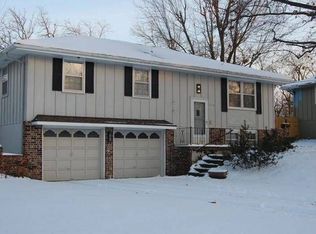 1305 SW Mission Pl, Lees Summit, MO 64081