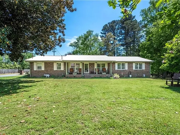 2347 Morgan Rd — Photo 25