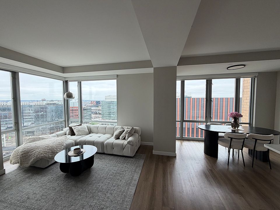 Open living room/kitchen