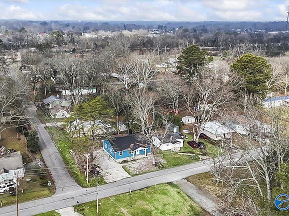 3rd image of 901 Frazier St