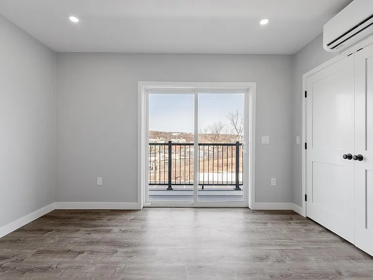 Ermani Place — Photo 10