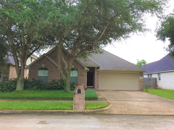 2426 Doral Dr, Baytown, TX 77523