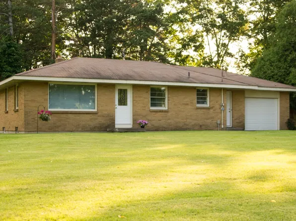 10411 Kalamazoo Ave SE, Caledonia, MI 49316