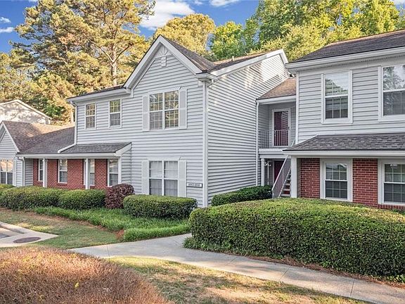 4th image of 4084 Whitehall Way