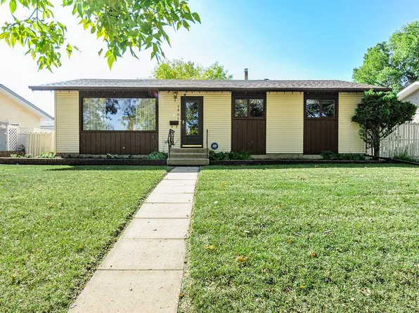 5805 E 43rd Ave, Camrose, AB T4V 0A5