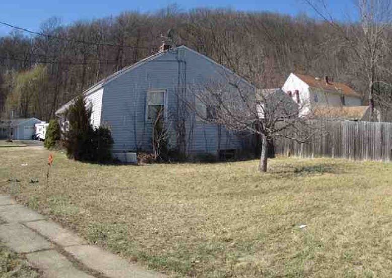 2nd image of 121 Oram Dr