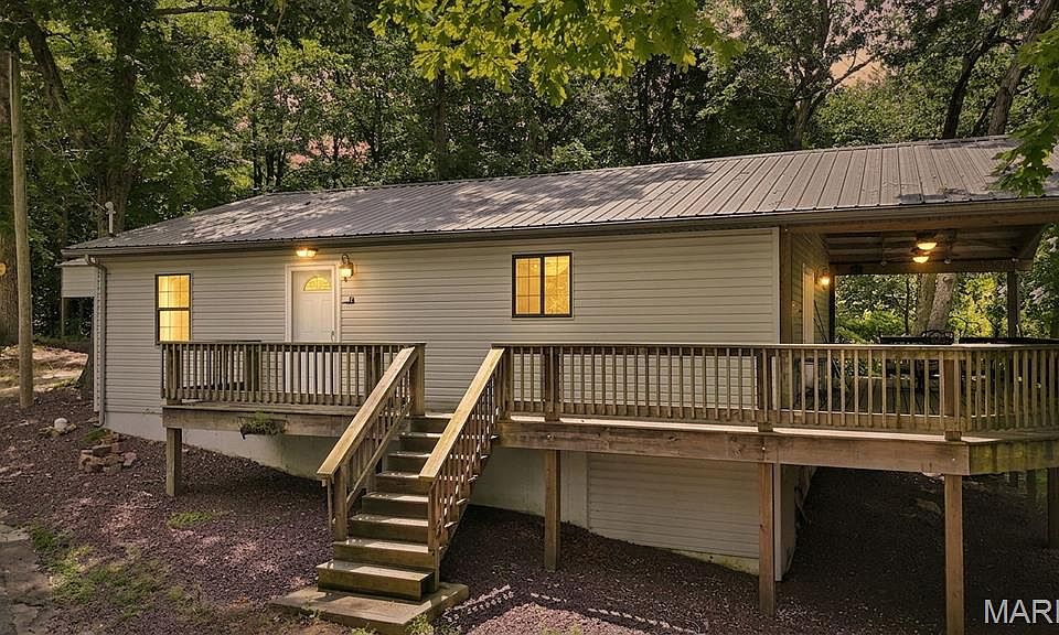 1st image of 74 Circle Dr