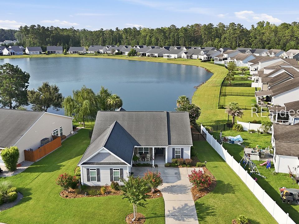 1st image of 976 Hearthstone Dr