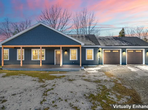 147 Weeks Road, Gardiner, ME 04345