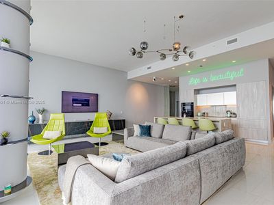 480 NE 31st St #PENTHOUSE 5002, Miami, FL, 33137