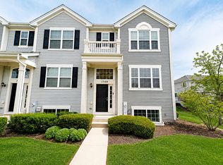 1709 Windward Dr, Hampshire, IL 60140