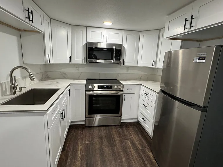 3542 N Missouri Ave #B — Photo 1