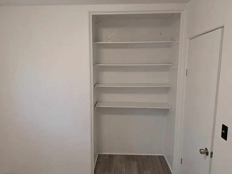 10981 Village Green Ave — Photo 15