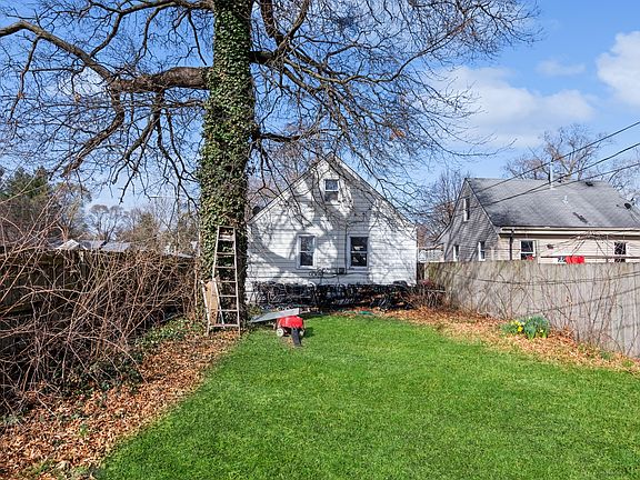 4th image of 11657 S Central Park Ave