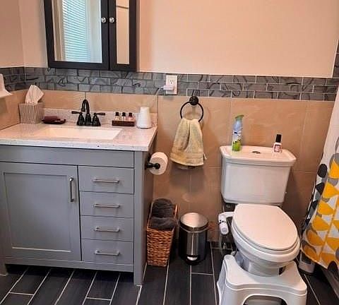 3rd image of 138 Doyle Ave #2