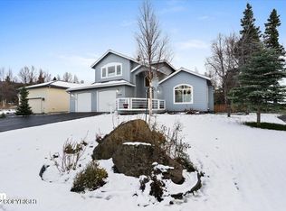 16334 Bridgeview Dr, Anchorage, AK 99516