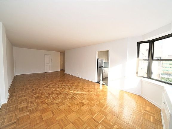5th image of 1700 York Ave APT 6H