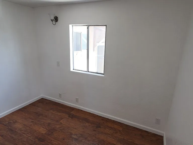 675 D St — Photo 7