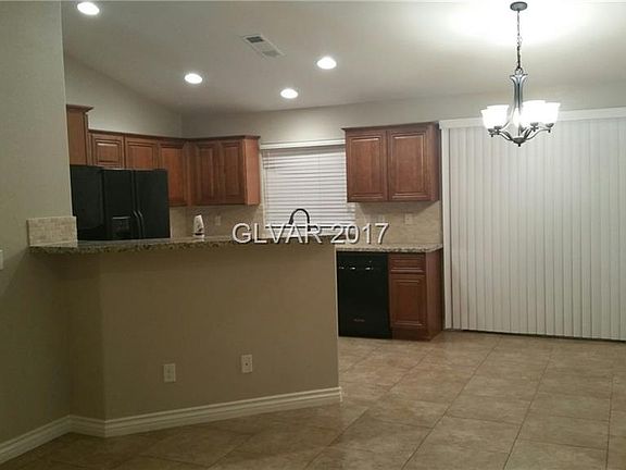 4th image of 4215 Poe Dr