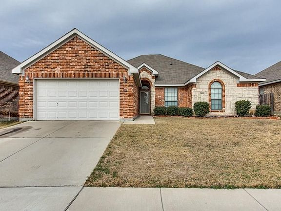 2nd image of 1611 White Willow Ln