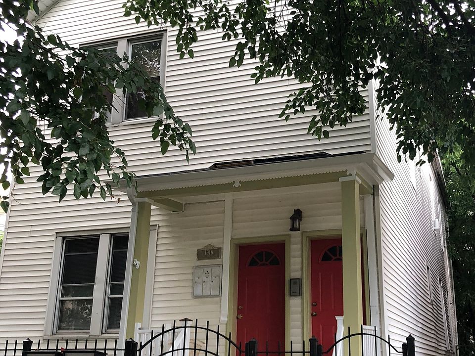 1st image of 1916 N Saint Louis Ave #1