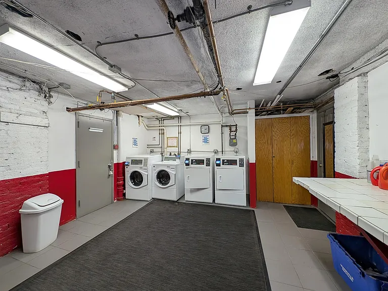 331 Harvard St #5 — Photo 25