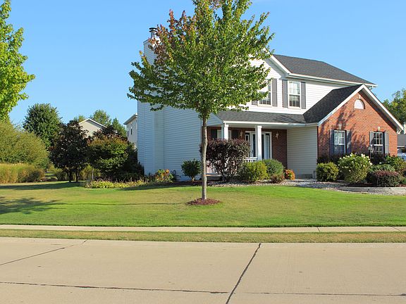 2nd image of 6818 Stoney Creek Dr