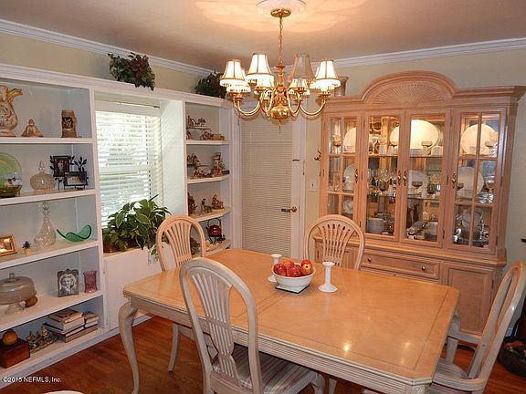 3rd image of 6432 Romilly Dr